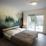 Signature - Forest Flat شقة